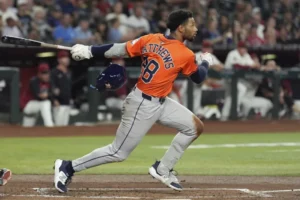 Astros remontan para vencer 3-1 a Diamondbacks, Framber Valdez amplía su racha a 10 victorias