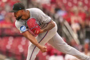 Sandy Alcántara lanza 5 entradas sin ceder carreras, Marlins blanquean 5-0 a Cardenales