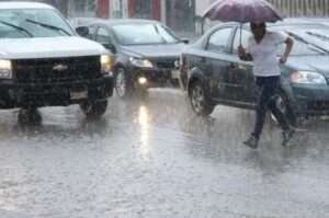 vaguada y onda tropical provocarán lluvias esta tarde en varias zonas del país