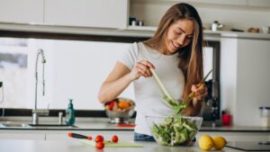 Por qué el orden en que se comen los alimentos impacta en los niveles de glucosa