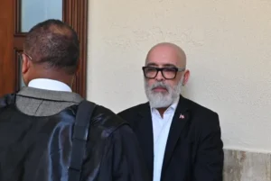 Ángel Martínez envía carta de despedida y pide compra de ataúd; lleva más de 72 horas en huelga de hambre