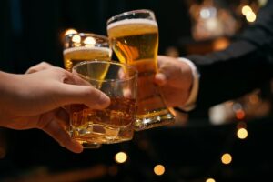 El riesgo de enfermedad hepática por alcohol se ha duplicado