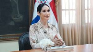 Primera dama Raquel Arbaje expresa condolencias por fallecimiento de Ivonne Handal