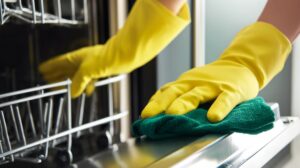 Cuáles son los objetos cotidianos con más bacterias y cómo limpiarlos, según la ciencia
