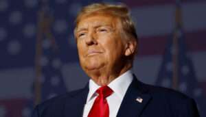 Trump evalúa exenciones migratorias para trabajadores agrícolas y de construcción