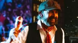 Juan Luis Guerra cautiva a Barcelona con su música caribeña