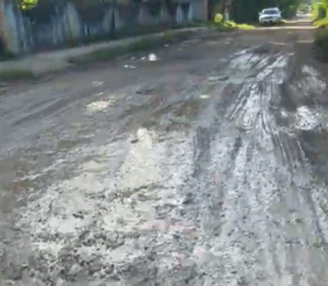 Líderes comunitarios de El Talado, Monte Plata, exigen a Abinader cumplir promesas de obras