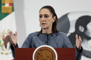 Sheinbaum rechaza plan fiscal de EE.UU. por enfoque represivo en materia migratoria
