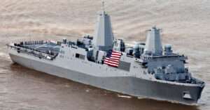 El Grupo Anfibio Listo de Iwo Jima y la 22ª Unidad Expedicionaria de Marines (MEU) se han integrado al Comando Sur (SOUTHCOM), en un movimiento que también incluye destructores, un submarino de ataque nuclear, aeronaves de reconocimiento y un crucero con misiles guiados. El USS Iwo Jima, el USS Fort Lauderdale y el USS San Antonio encabezan el despliegue naval en el mar Caribe.