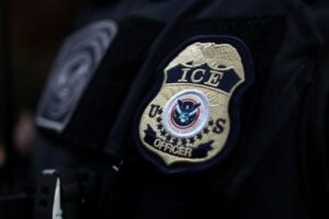 Madre y empresaria en Arizona enfrenta posible deportación tras arresto de ICE
