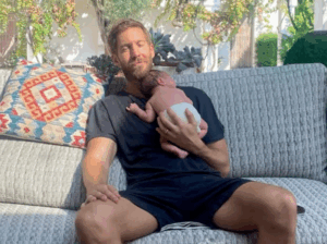 Calvin Harris celebra el nacimiento de su primer hijo en Ibiza