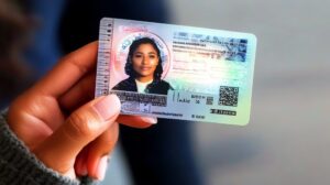 Texas estrena licencias de conducir con tecnología avanzada para prevenir fraude y robo de identidad