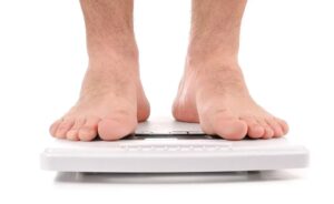 Las buenas dietas para perder peso evitan los alimentos procesados, encuentra un estudio