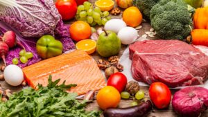 Los alimentos ricos en omega-3 y magnesio que ayudan a mejorar las migrañas