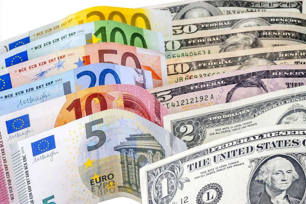 ¡La cosa aprieta! Dólar sube a RD$62 y el euro roza los RD$75