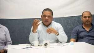 Mario Díaz pide al Estado intervenir la Autopista 6 de Noviembre ante crisis de seguridad vial