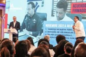 Abinader dedica La Semanal al INEFI y resalta su impacto en la juventud dominicana