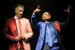 Otro Teatro cierra con éxito la primera temporada de “Guerra de los Mundos II: Los Monstruos Románticos Atacan”