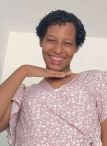 Buscan a Carla Jiminian, joven líder comunitaria desaparecida en Santo Domingo Este