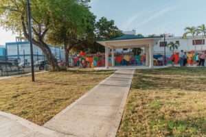 Carolina moderniza parque 30 de Mayo para el disfrute de los comunitarios