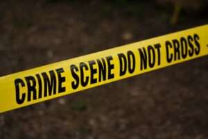 Hombre muere tras amenazar a policías con arma de fuego en SDN