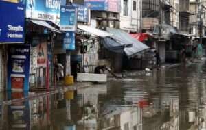 Tragedia en Pakistán: ascienden a 739 los muertos por inundaciones históricas