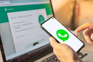 Usuarios reportan fallas en WhatsApp, tanto en versión móvil como web