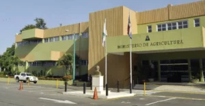apresan dos miembros del cuerpo de seguridad del ministerio de agricultura por malversación