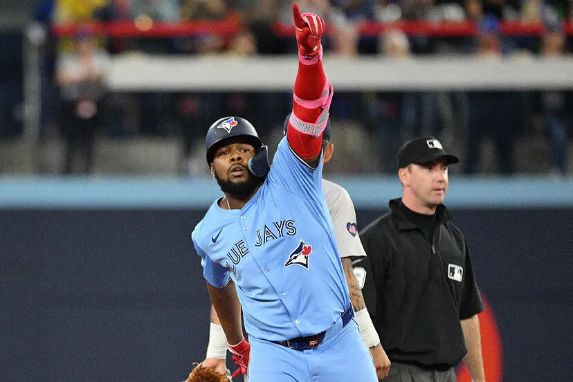 Marte, Guerrero Jr. y Ozuna brillan en la jornada dominical de Grandes Ligas