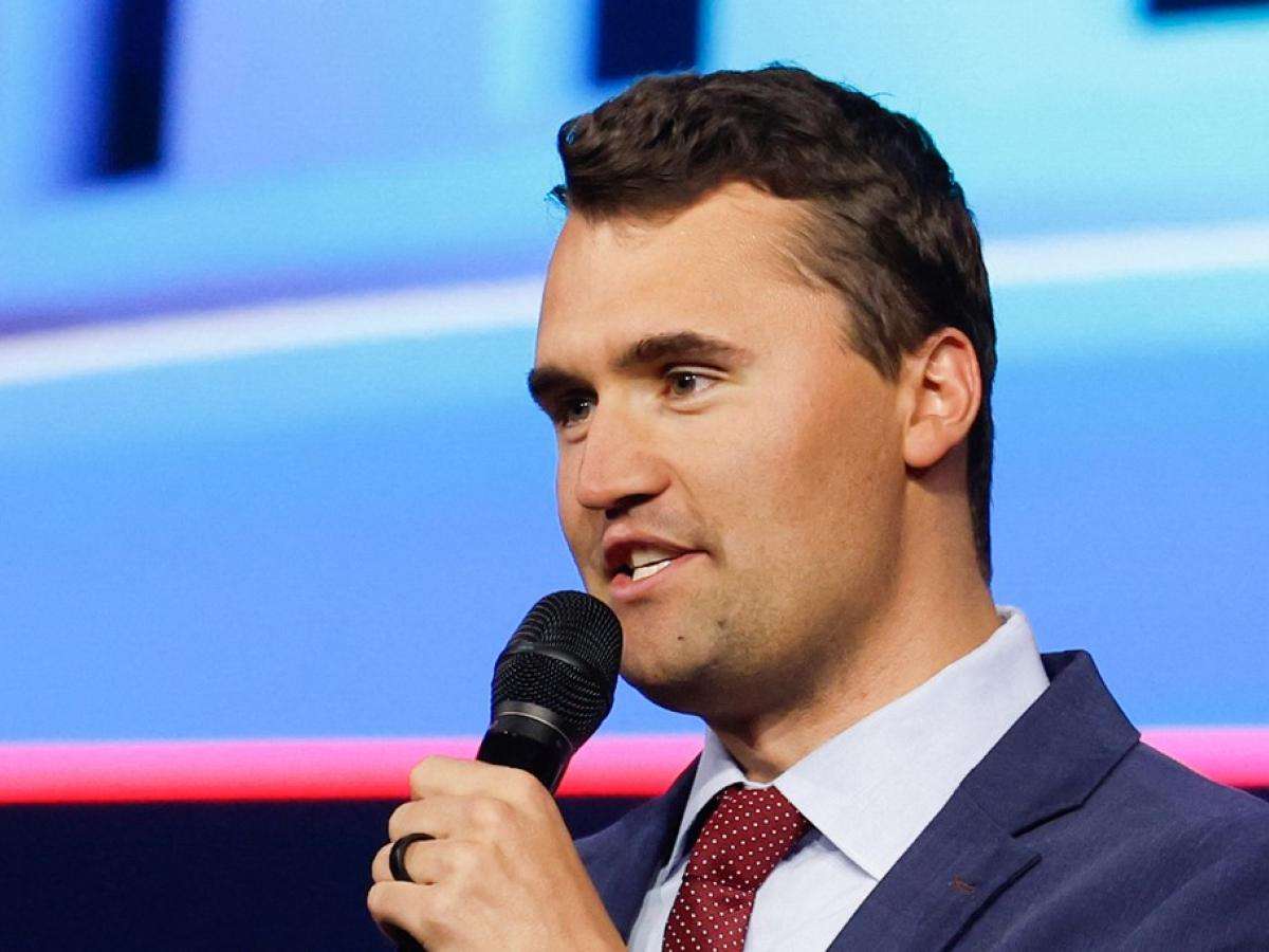 Funeral de Charlie Kirk en Glendale genera tensión y medidas extremas de seguridad
