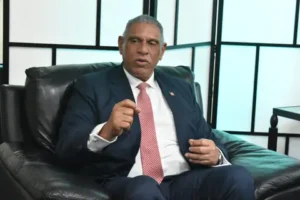 Consulado dominicano en Nueva York ofrece orientación legal ante políticas migratorias de EE. UU., afirma Jesús Vásquez