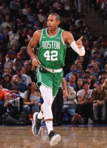 Al Horford a los Warriors con un pacto multianual