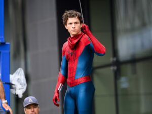 Tom Holland sufre conmoción cerebral mientras grababa Spider-Man