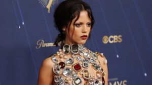 El secreto detrás del escandaloso vestuario de Jenna Ortega en los Emmy 2025