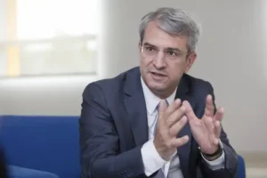 Escándalo en Nestlé: destituyen a su consejero delegado Laurent Freixe por tener una relación romántica con una subordinada
