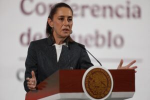 México estudia aranceles a países sin tratados comerciales, incluyendo China