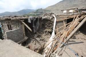 Los talibanes confirman más de 1.400 fallecidos y 3.100 heridos tras terremoto en Afganistán