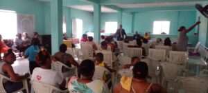 CONANI aborda con comunitarios de Los Guandules acciones de prevención y atención del maltrato infantil