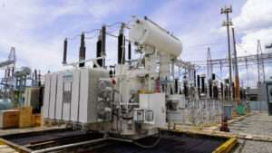 Más de 15 sectores reciben refuerzo energético con instalación de Edesur