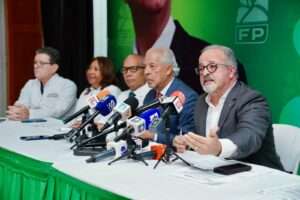 “FP exige al presidente Abinader, decir la verdad al pueblo, sobre la crisis de corrupción en el SENASA