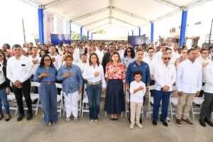 Ministerio de la Mujer impacta a 36 mujeres con el Bono Mujer en Santo Domingo Oeste