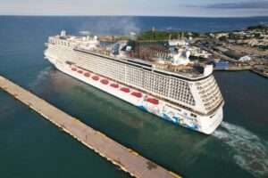 República Dominicana recibe por primera vez los cruceros Brilliant Lady y Queen Elizabeth