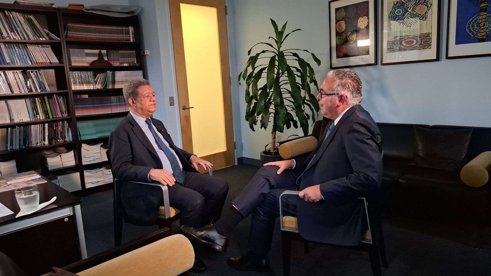 Leonel Fernández critica gestión de Abinader y asegura ha provocado retroceso en servicios básicos