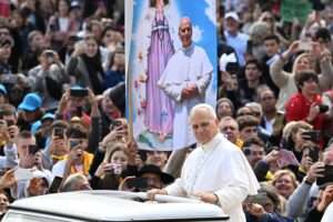 El papa insta a hacer todo lo posible por las poblaciones afectadas por el huracán Melissa