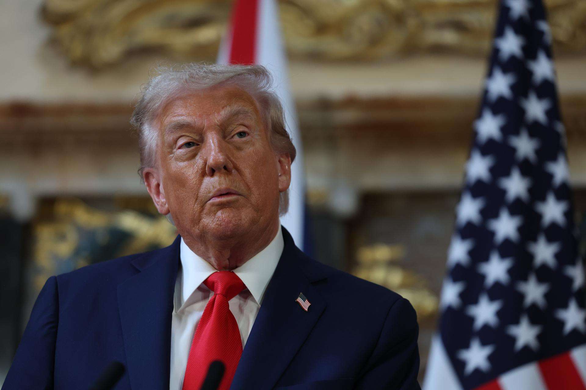Trump dispuesto a colaborar con demócratas en plan de salud si termina el “shutdown”