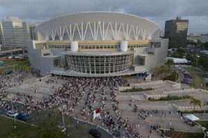 Balacera sacude el Coliseo de Puerto Rico, el mayor centro de espectáculos de la isla