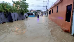 Lluvias por Melissa provocan daños en acueductos, carreteras y viviendas en distintas provincias del país