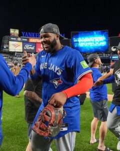Yankees quedan eliminados tras caer 5-2 ante los Azulejos de Toronto