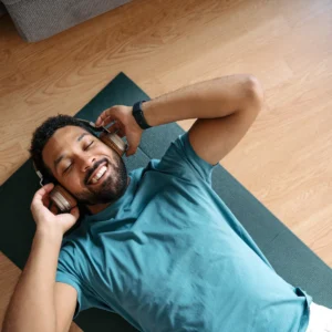 ¿Sabías que tu rutina matutina puede alargar tu vida? Mira cuánto debe durar