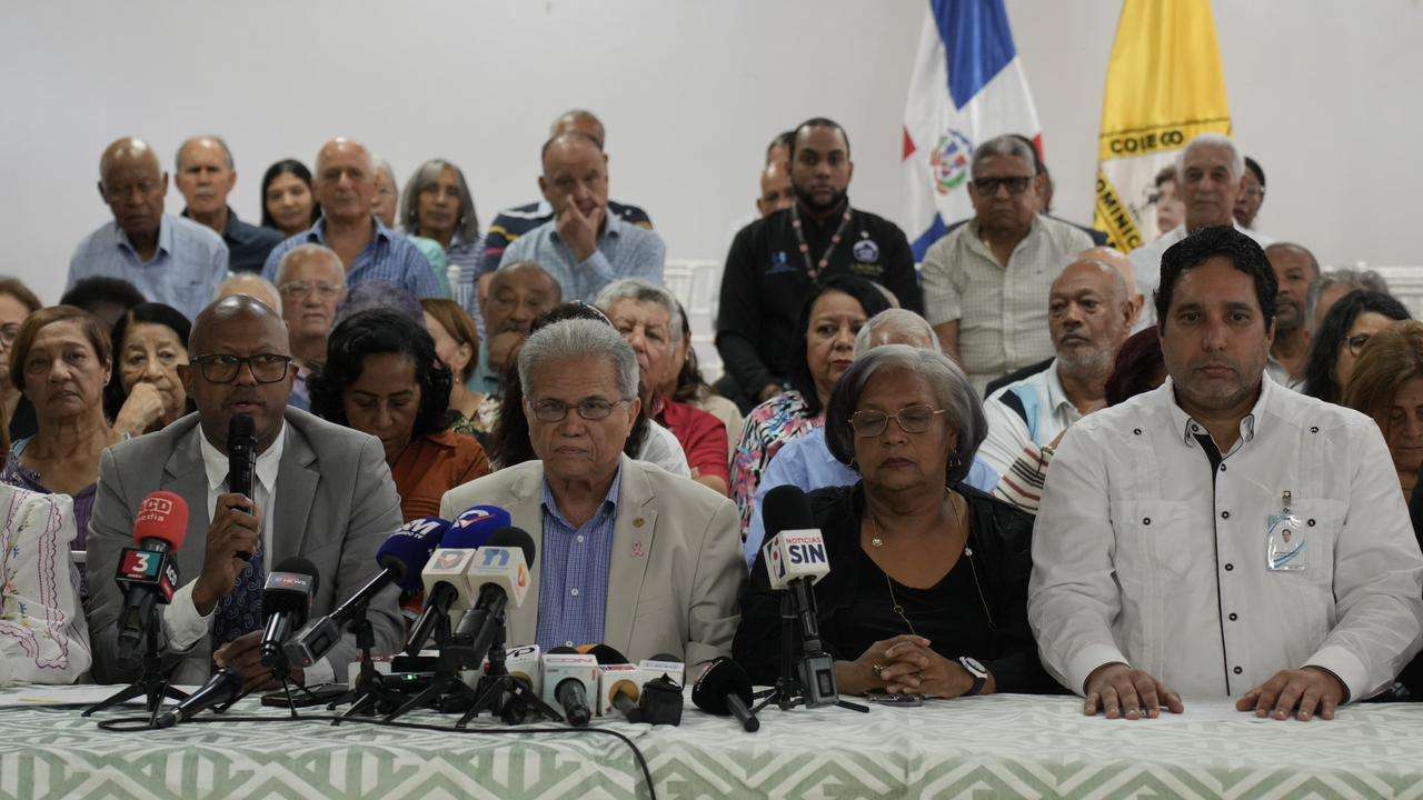 CMD anuncia aumento salarial para médicos pensionados